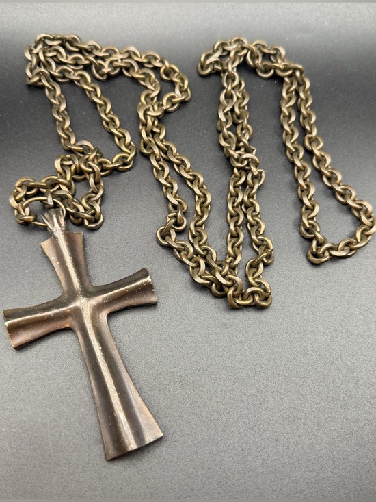 Donna Karan Jewelry - Vintage DKCo Donna Karan Runway Cross chain pendant #F37